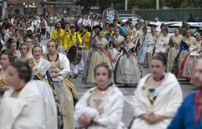 Visita de cortesía a las fallas del Port de Sagunt