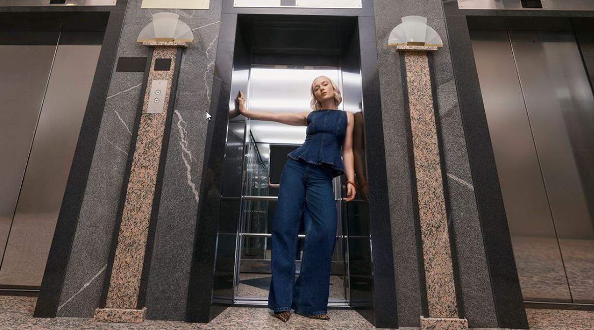 IMagen de campaña con el modelo The Belted Wide Leg de Primark