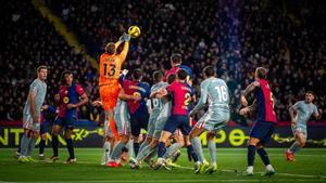 El Barça topa amb l’Atlètic i la Reial amb el Madrid en les semifinals