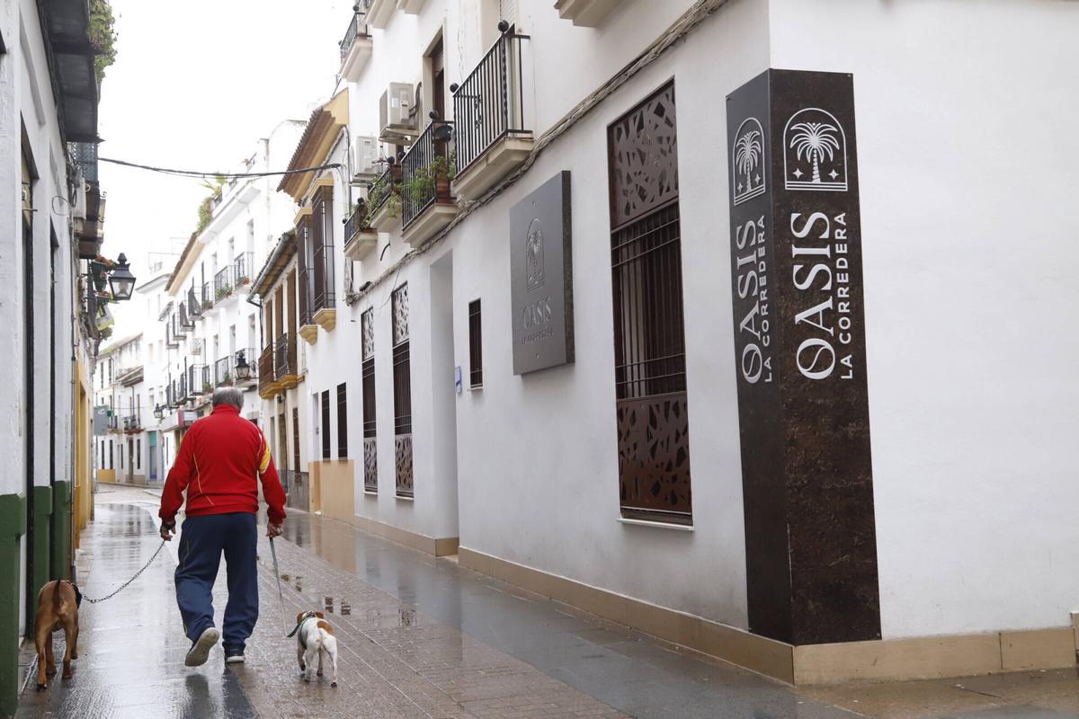 A.J.González Córdoba Apartamentos turísticos edifcio de la calle Gutiérrez de los Ríos cerca de la plaza de la Almagra