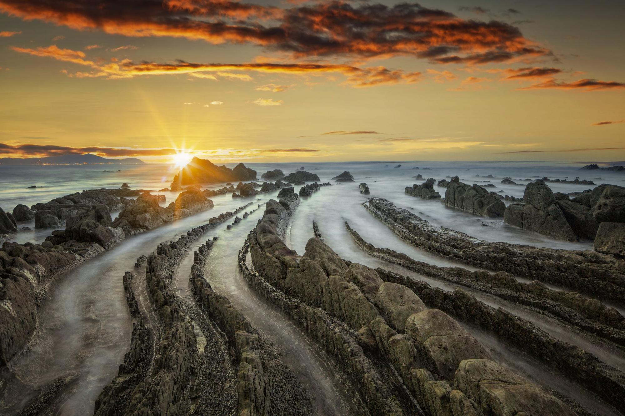 No hay nada mejor que un atardecer en la costa de Barrika