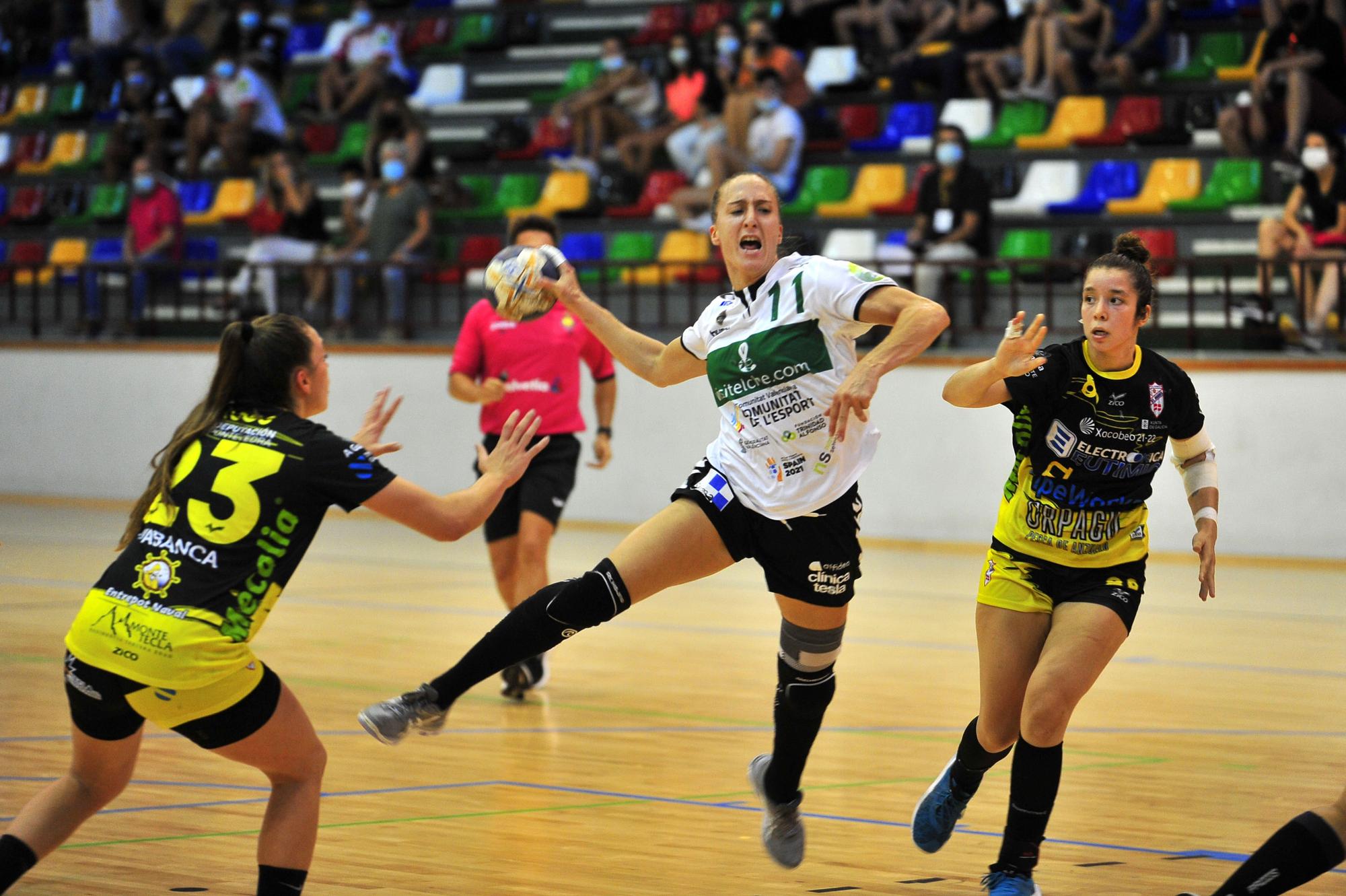 Un CBM Elche con dos caras impone su ley ante el Guardés (24-19)