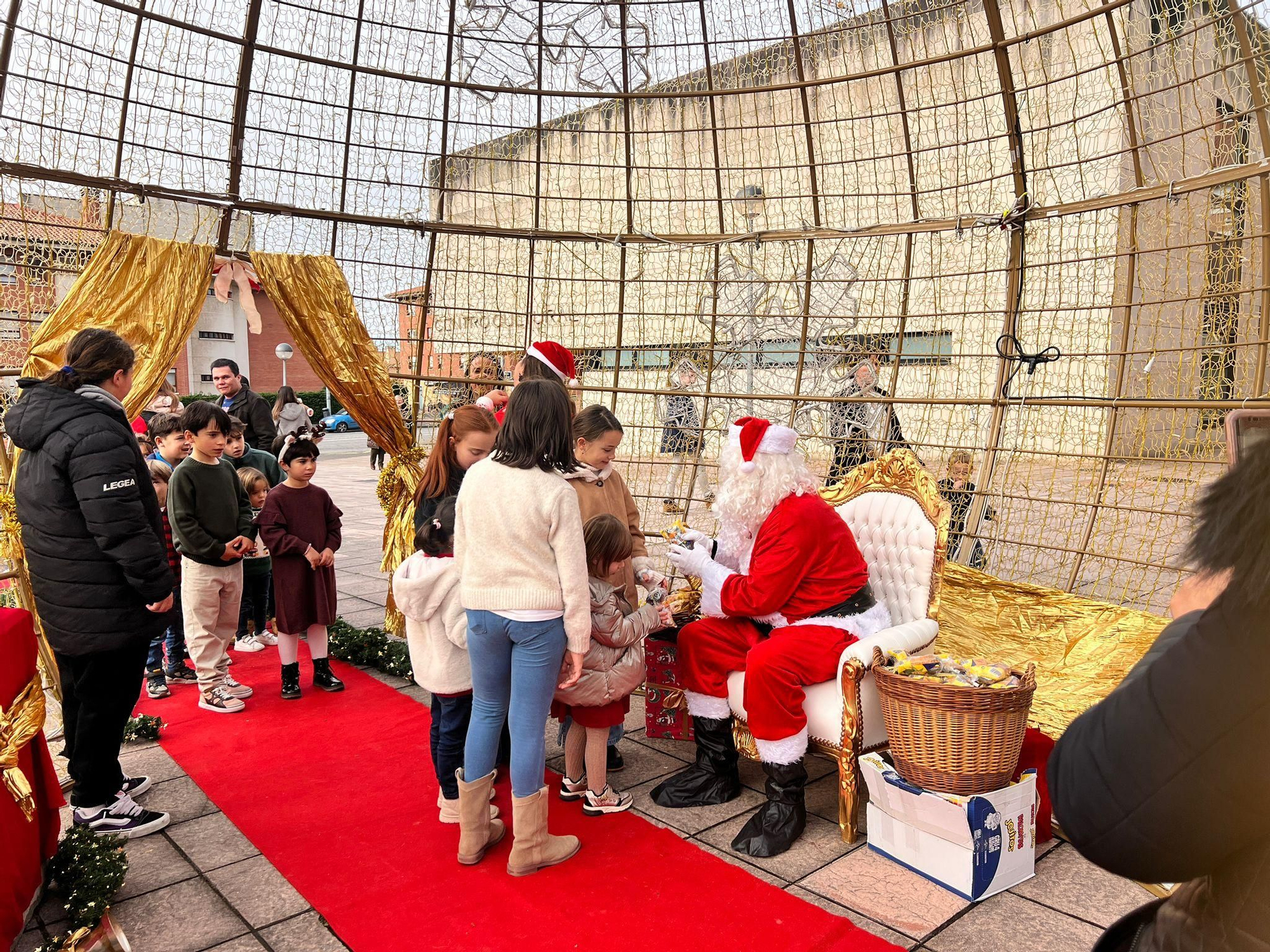 La Fresneda celebró la tarde de Nochebuena con Papá Noel
