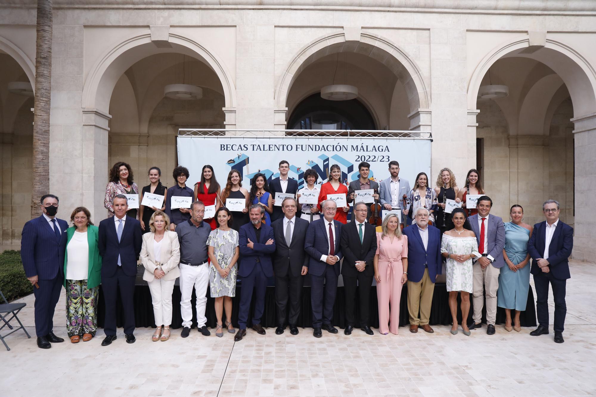 Entrega de las becas talento de la Fundación Málaga 22/23