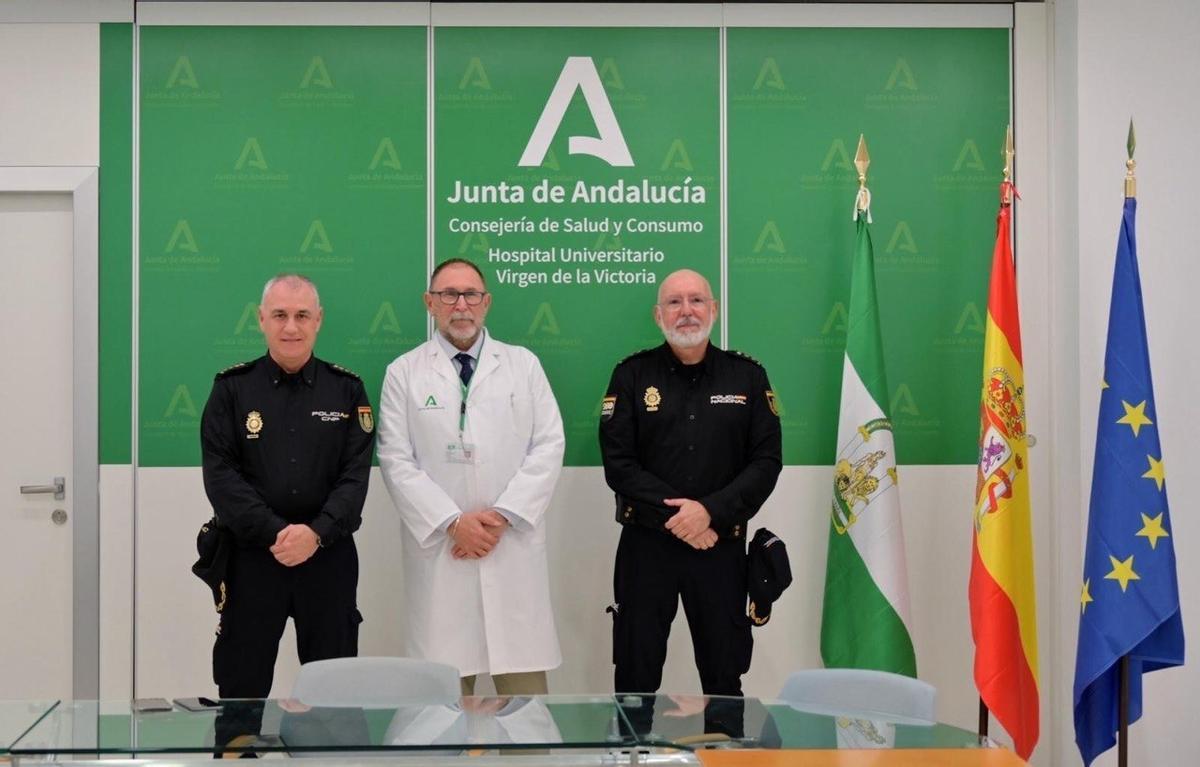 Visita Policía Nacional a Hospita clínico