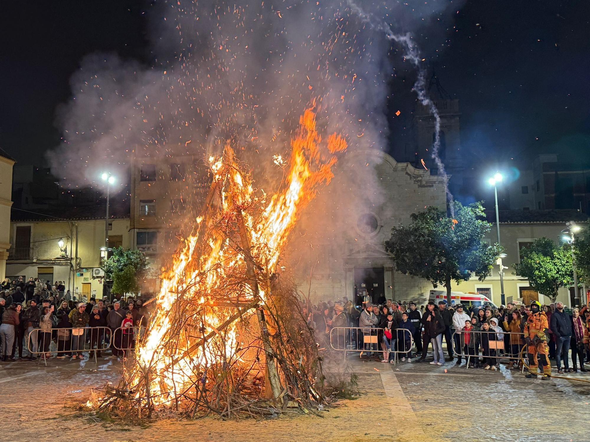 Crem De La Foguera De Sant Antoni De Paterna Levante EMV crem-de-la-foguera-de-sant-antoni-de-paterna-levante-emv
