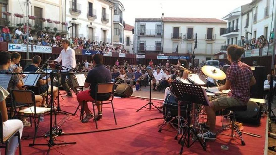 La escuela municipal de música recibe a 200 alumnos