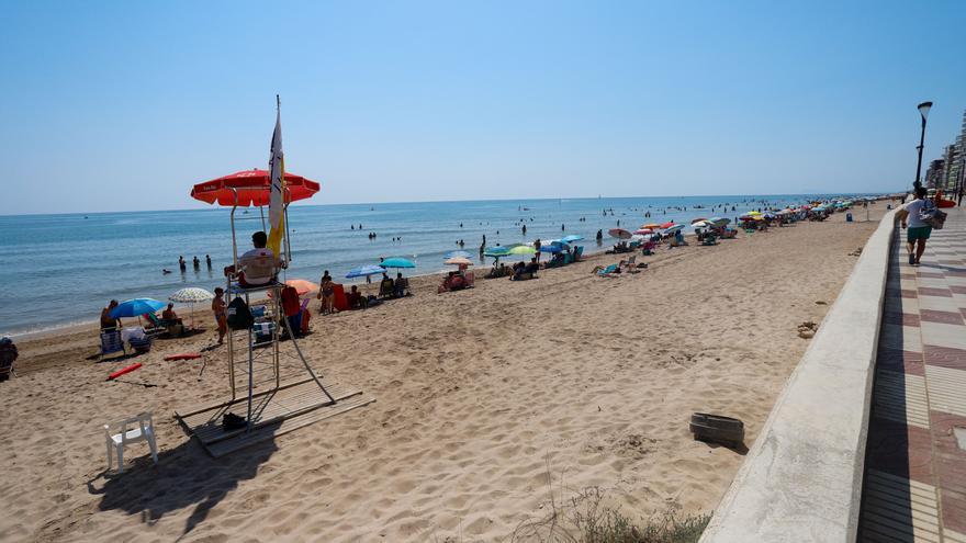 El Gobierno extraerá arena de un yacimiento a 10 km de la costa de València  para regenerar 30 playas