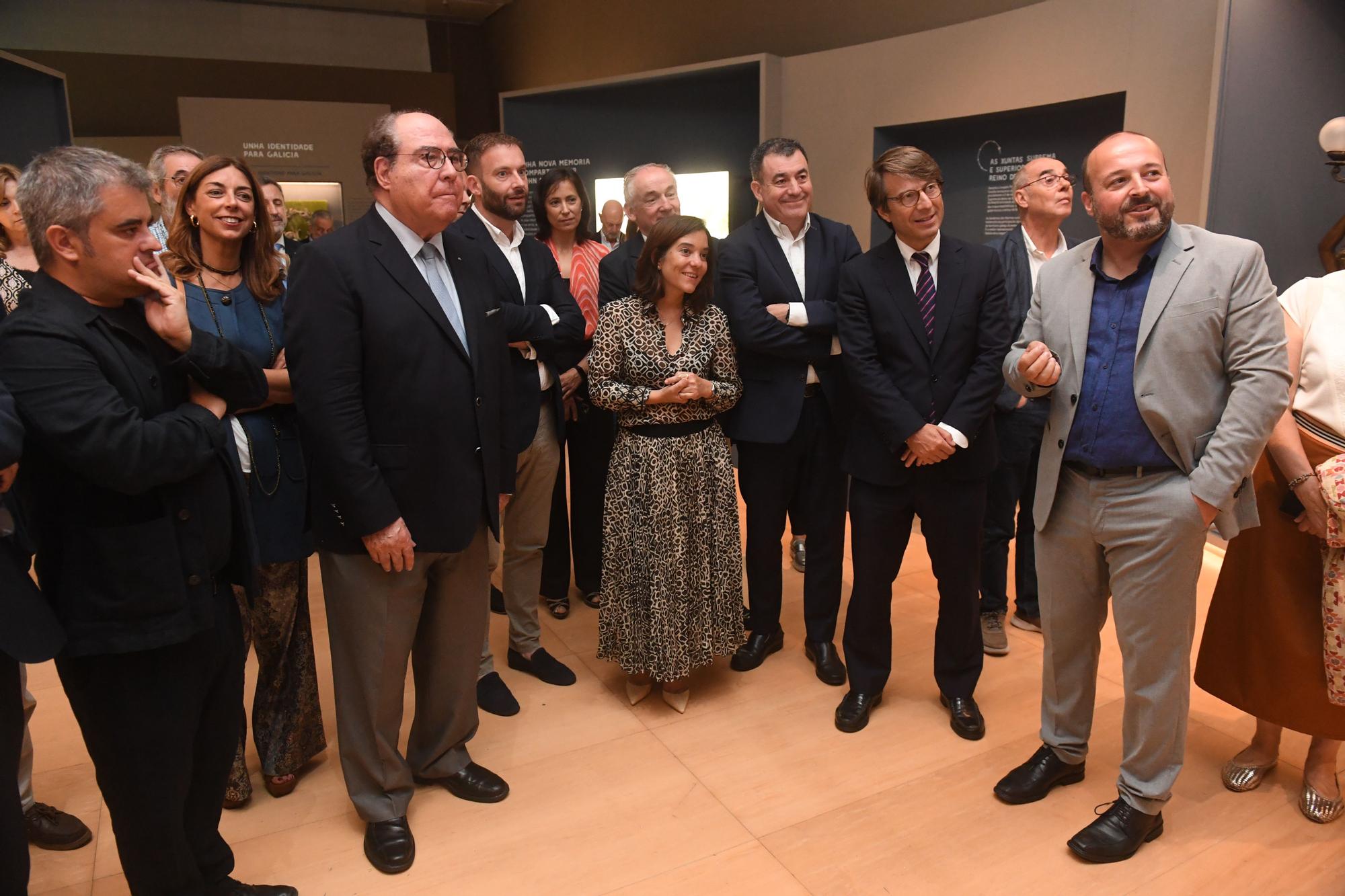 Afundación inaugura 'A Coruña no tempo', una exposición sobre la historia de la ciudad