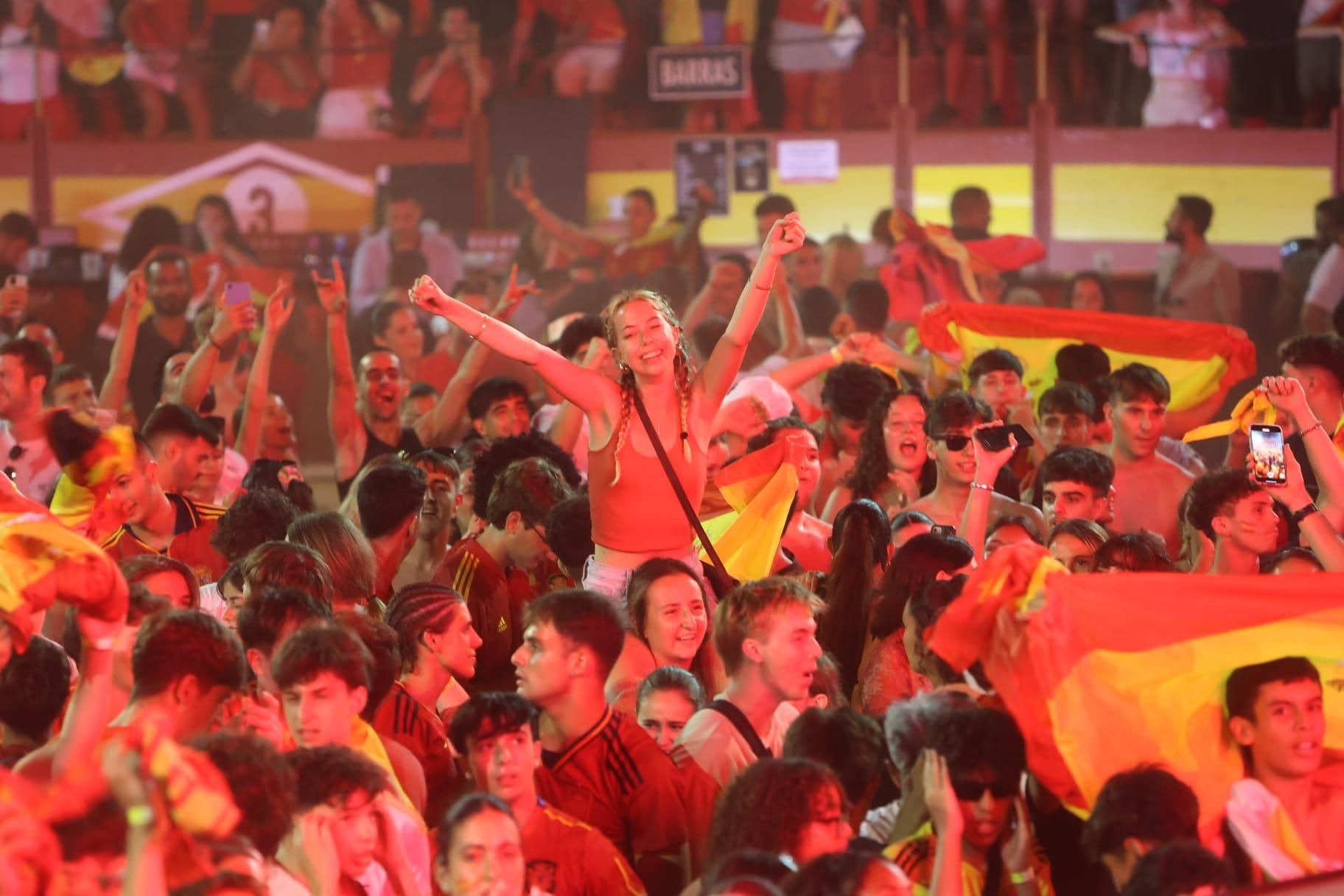 España gana la Eurocopa: Los alicantinos celebran la final de la Eurocopa