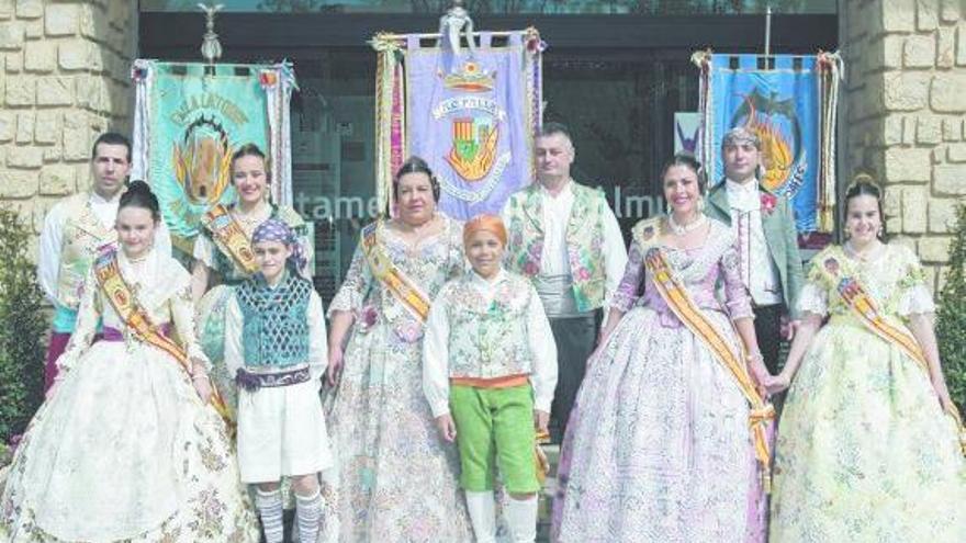 Almussafes da la bienvenida a las fallas con una multitudinaria Crida