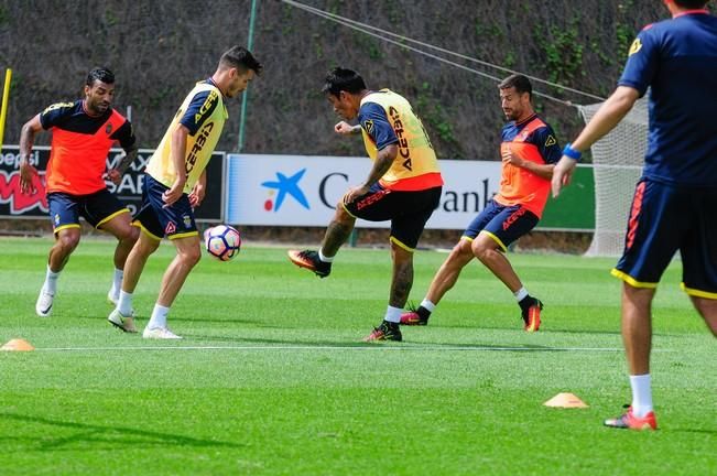 Entrenamienro de la UD Las Palmas previo a la ...