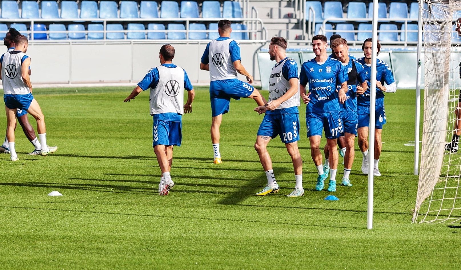 Entrenamiento del CD Tenerife antes del derbi canario