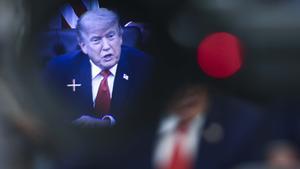Trump suspèn els atacs a l’Iran i anuncia un acord que Teheran nega