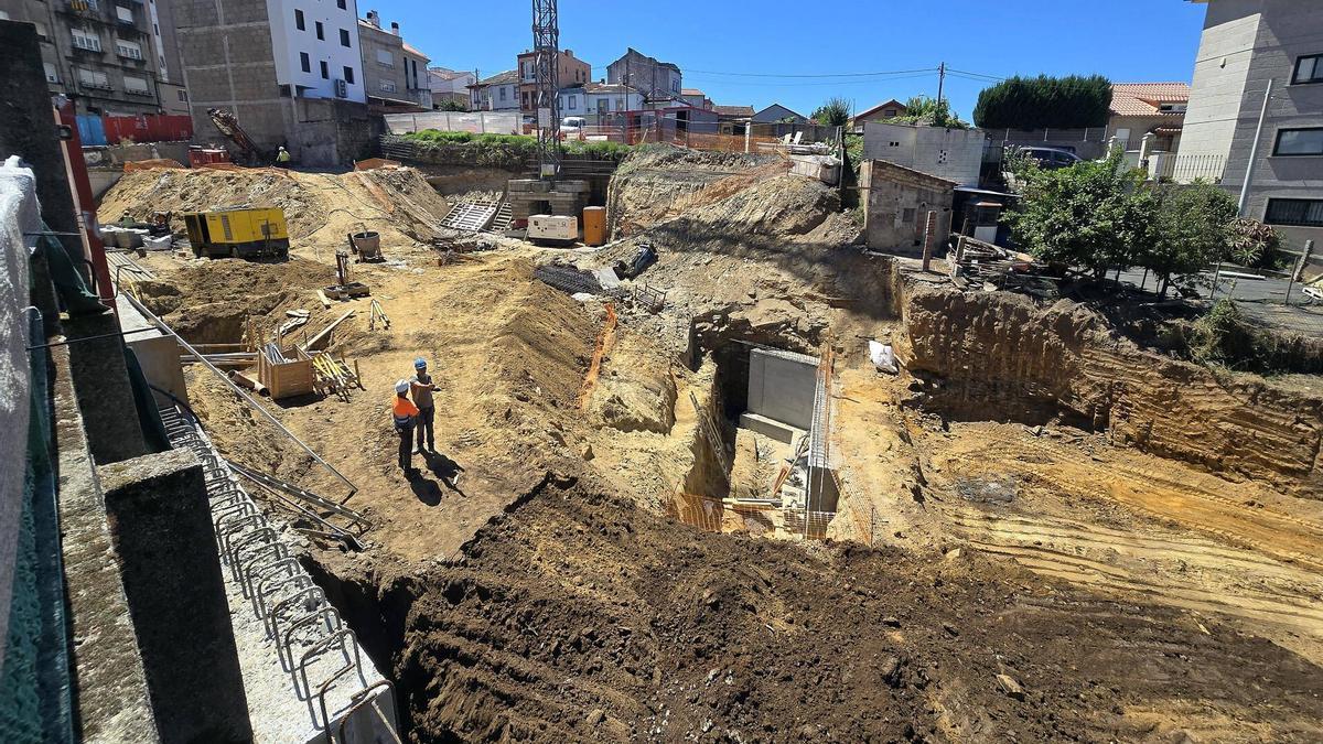 Obras de una nueva promoción de viviendas en calle Aragón.