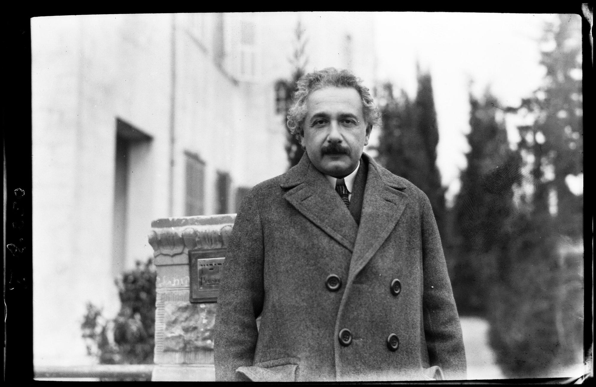 Albert Einstein - Científico (1925)