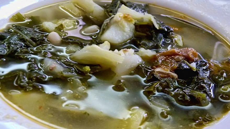 Caldo gallego: la receta de la abuela perfecta para el frío