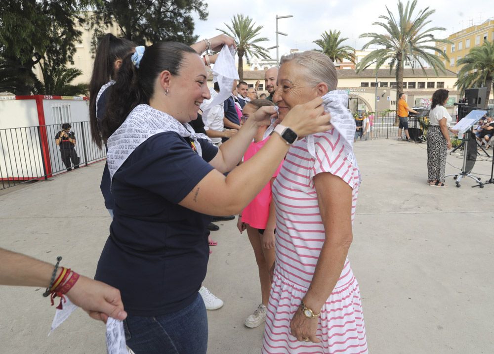 Pregón y puesta del pañuelo oficial de las fiestas de Sagunt