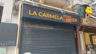 La 'Carmela Baker', autores de los "Manolitos" malagueños, traspasan su local