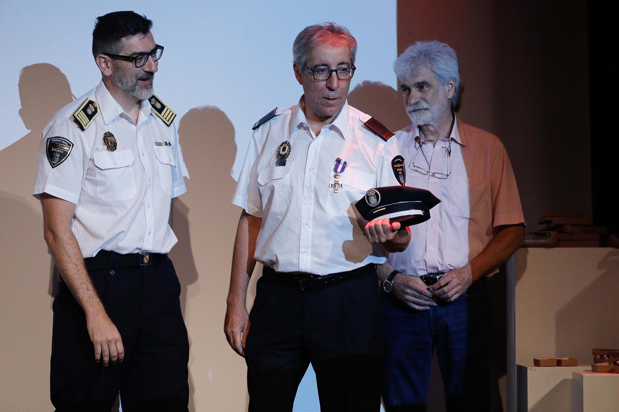 Medallas a 30 años de servicio en las policías locales de Ibiza