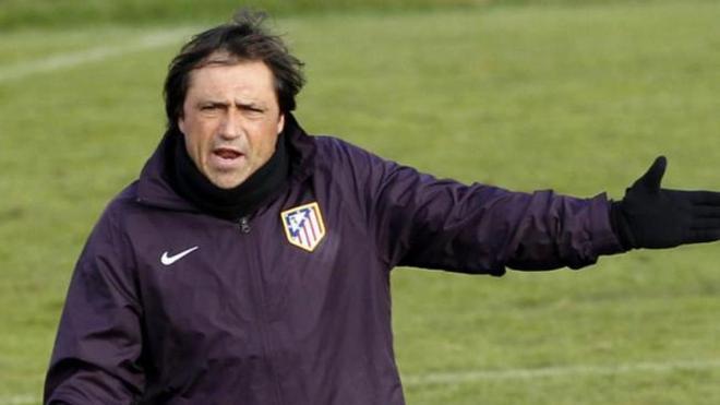Alfredo Santaelena, en su etapa como entrenador del filial del Atlético