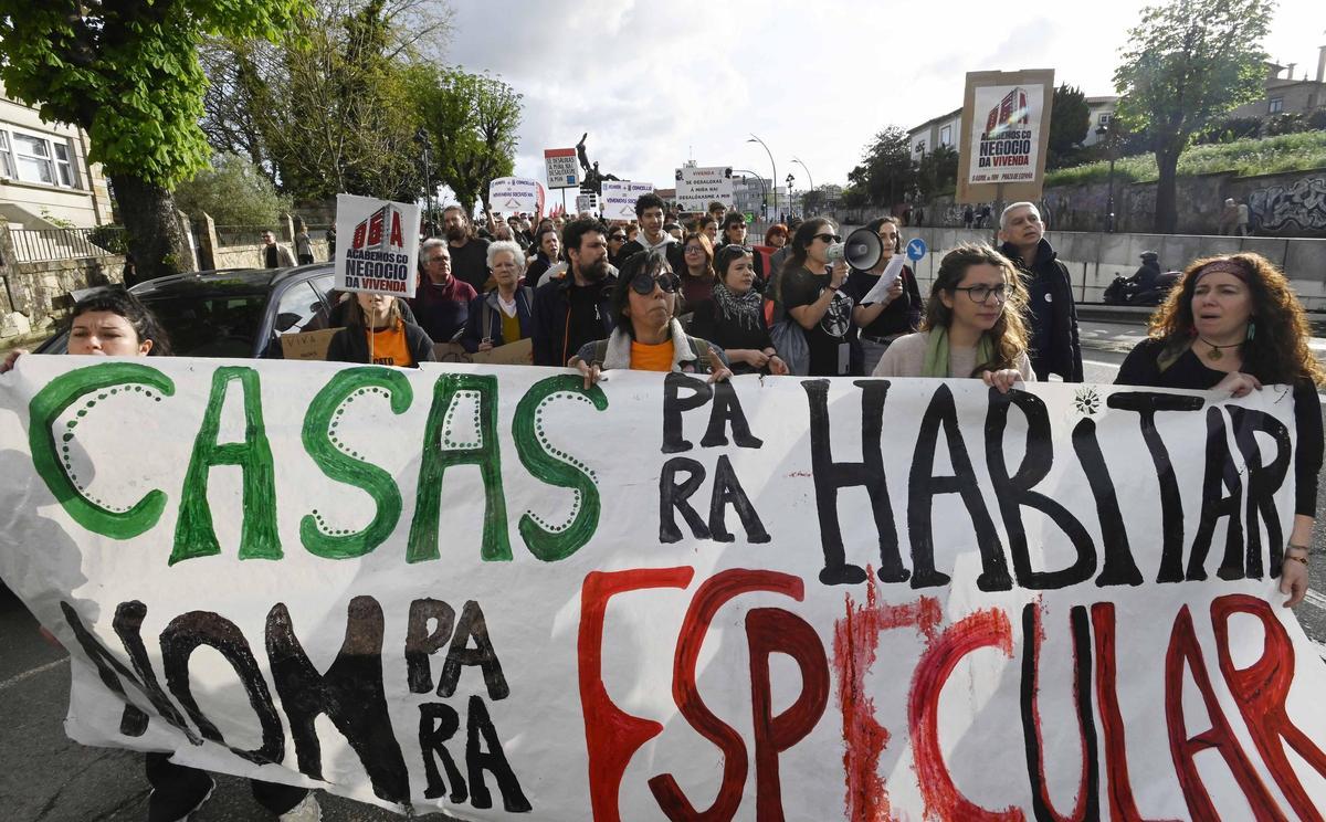Foto de archivo de una manifestación celebrada en Vigo para exigir la regulación del alquiler.