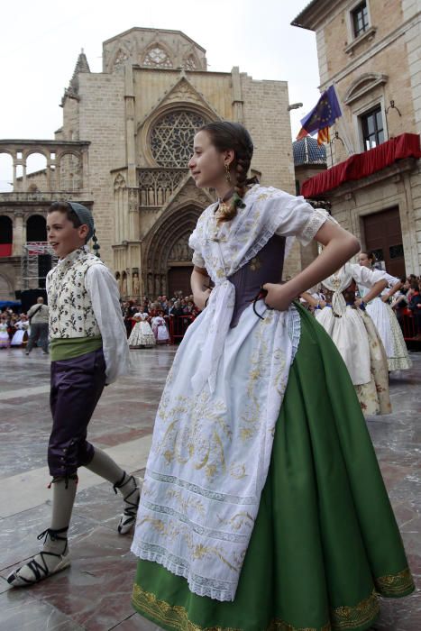 Dansà infantil a la Virgen