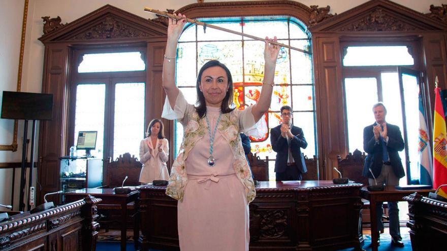 María Ramallo, tomando posesión como alcaldesa de Marín tras las elecciones de mayo. // Santos Álvarez