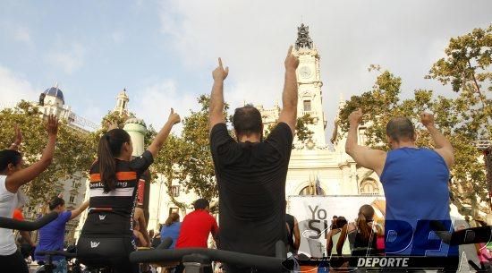 Búscate en la galería de la jornada contra el cáncer en Valencia