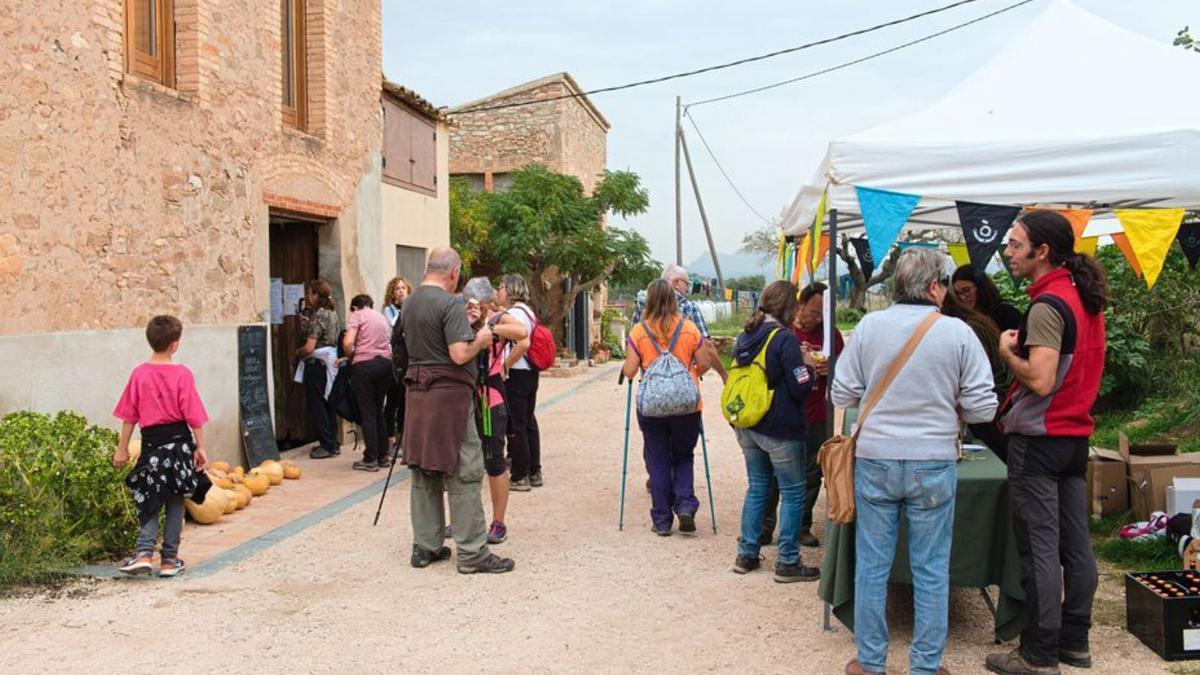 Més de dues-centes persones participen en la passejada gastronòmica RutaTast de la conca d’Òdena | ARXIU PARTICULAR