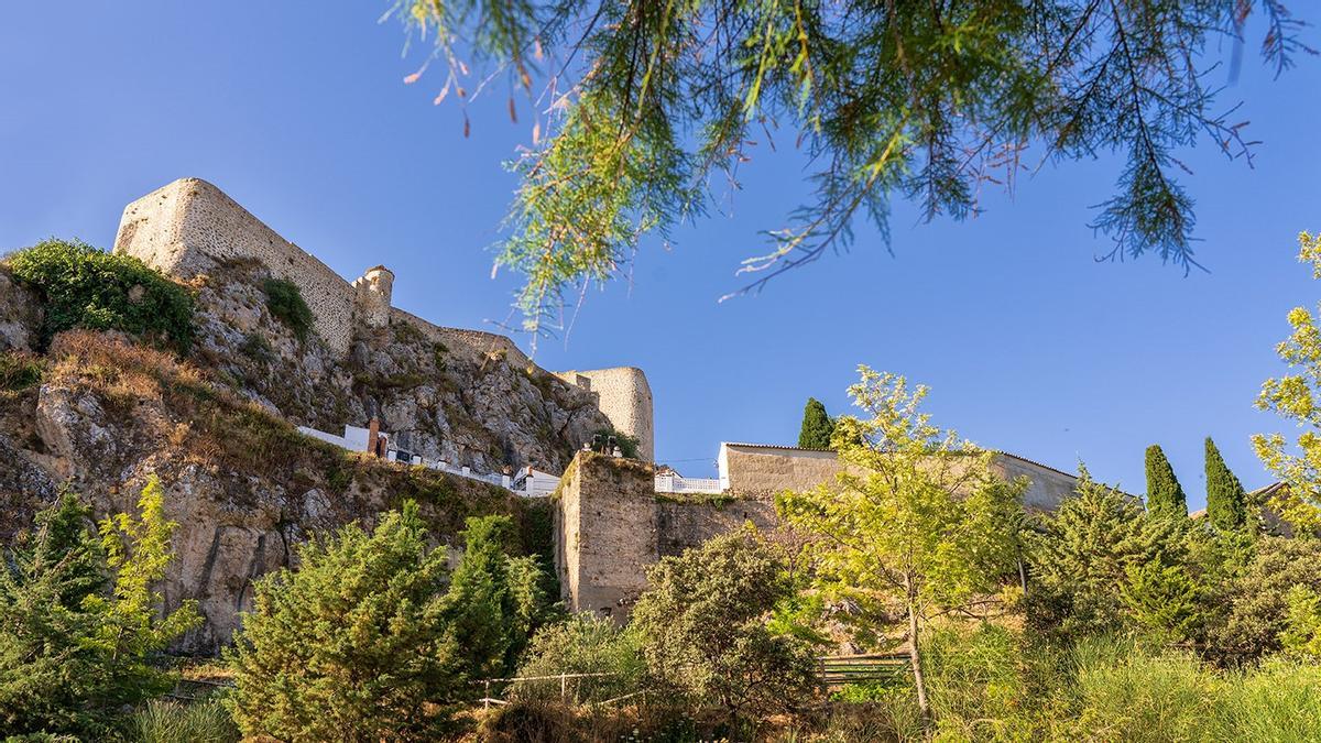 Castillo y muralla de Olvera (Cádiz)