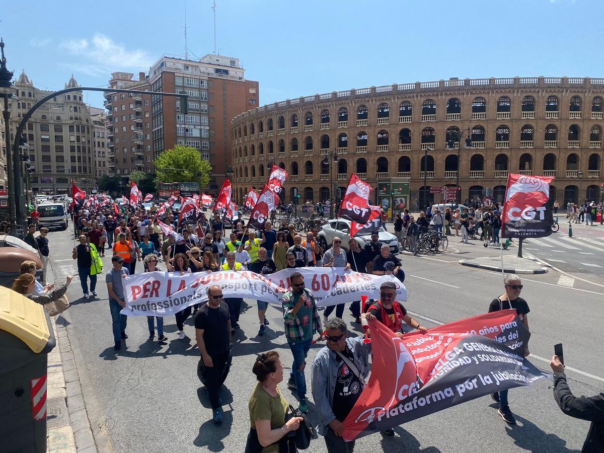 Un momento de la marcha de CGT para reclamar la jubilación a los 60 años.