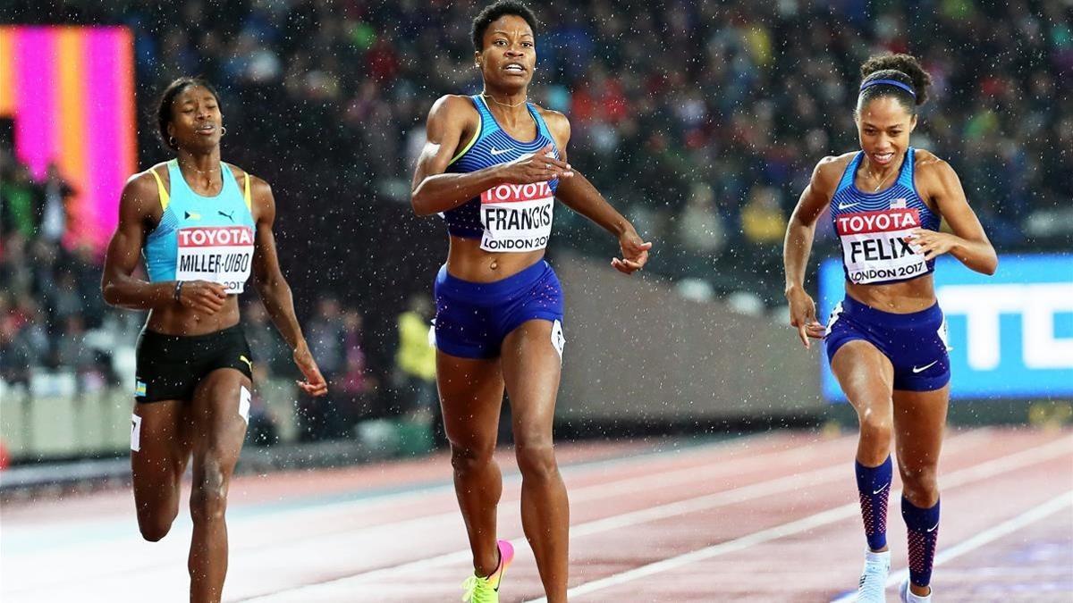 Felix entra tercera en la final de los 400 metros.