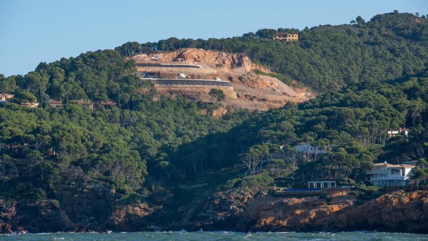 Construcció de 24 habitatges de luxe a la Pedrera de s&#039;Antiga de Begur