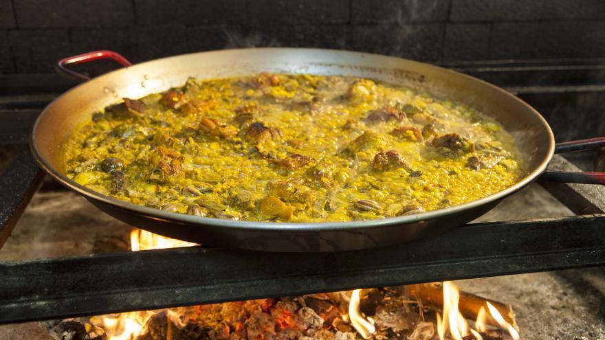 Paella valenciana: La receta de la paella valenciana está en el BOE