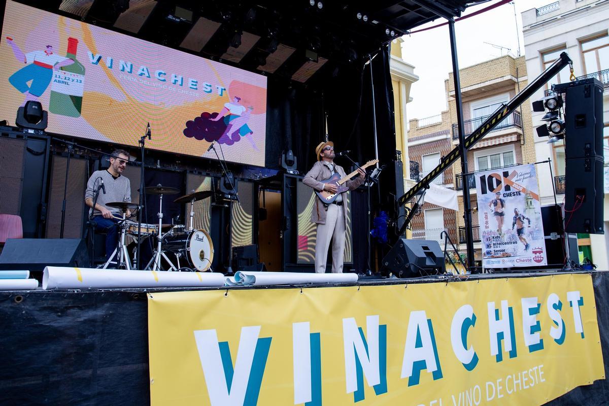 Una de las actuaciones musicales del Vinacheste.
