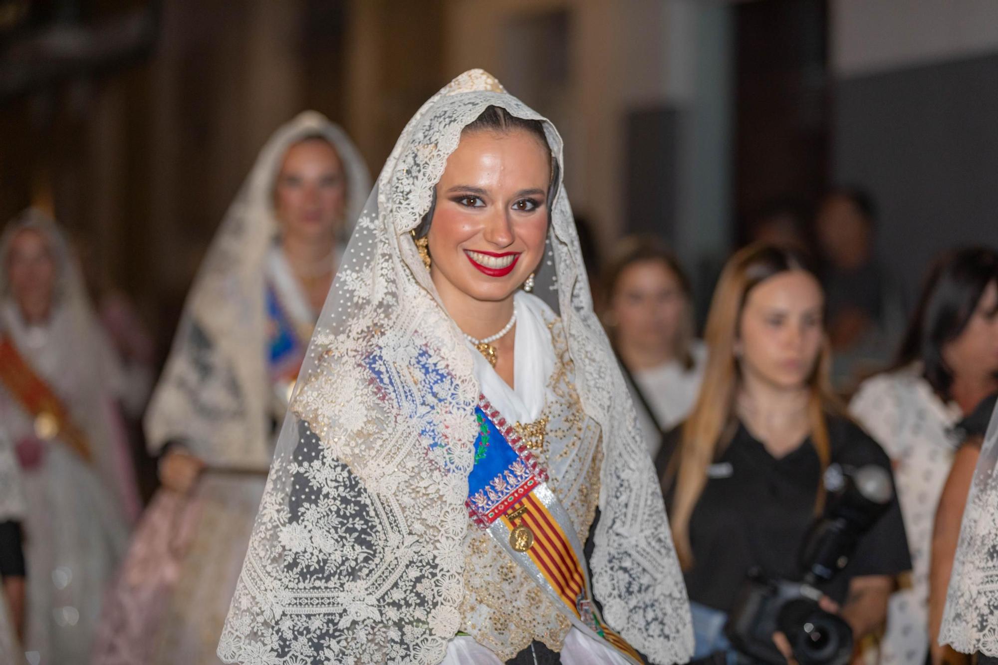 Cita fallera en la procesión de Xirivella