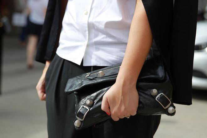 Street Style At Mercedes-Benz Fashion Week Australia 2014