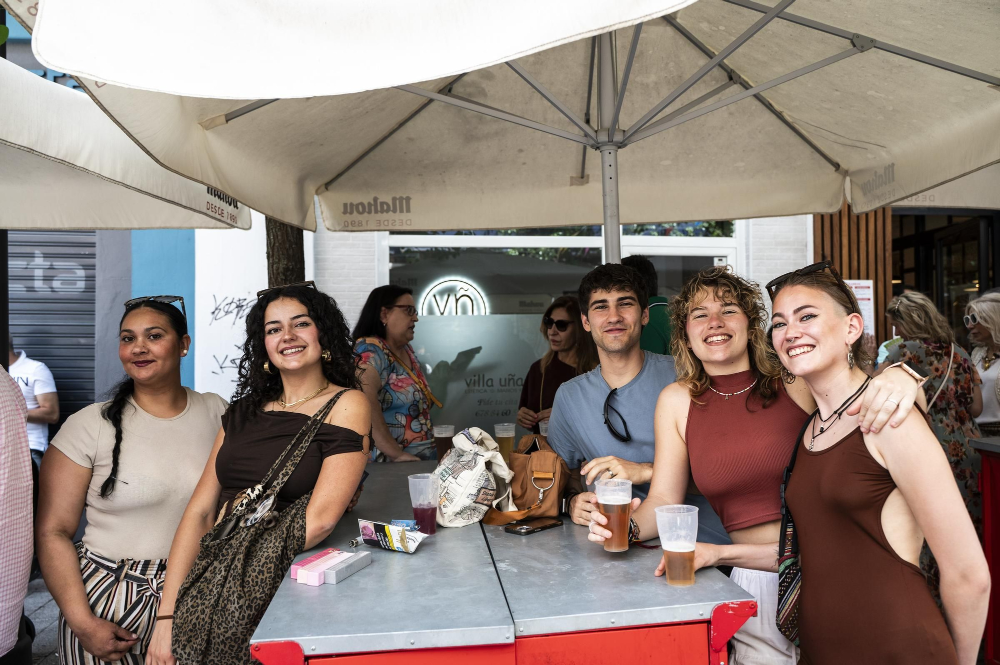 Fotogalería | Ambiente en la Feria de Día de Cáceres marcado por el partido del Cacereño: búscate en las imágenes