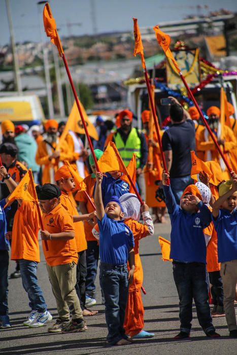 La comunidad Sikh celebra en Torrevieja su desfile