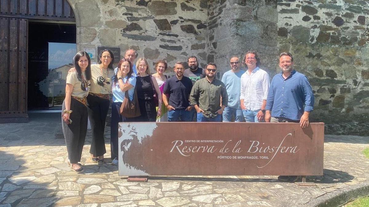 Grupo del GrandTour, en Toril.