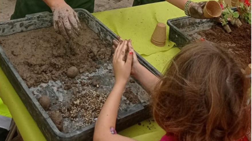 Taller infantil «Semillas de vida» de Actúa, en el que participaron 48 escolares.