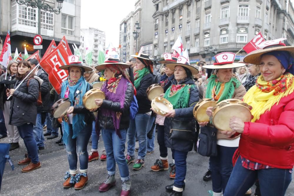 Miles de manifestantes piden una sanidad pública de calidad // Alba Villar