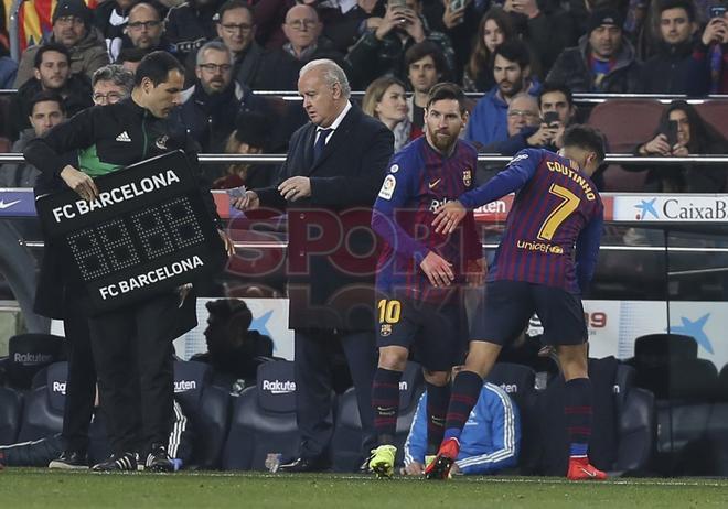 Imágenes del partido de ida de semifinales de Copa del Rey entre el FC Barcelona y el Real Madrid disputado en el Camp Nou