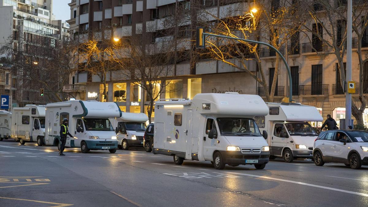 Los caravanistas se manifestaron en febrero por el centro de Palma.