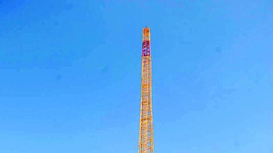 Obras en el parque eólico de E.On en la sierra de Tineo.