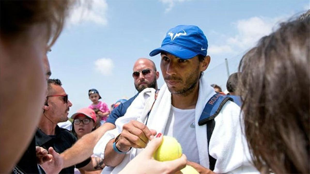 Nadal completa el último entrenamiento de la semana con vistas a Wimbledon