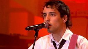 Teràpia de Shock interpreta ’Sense tu’.