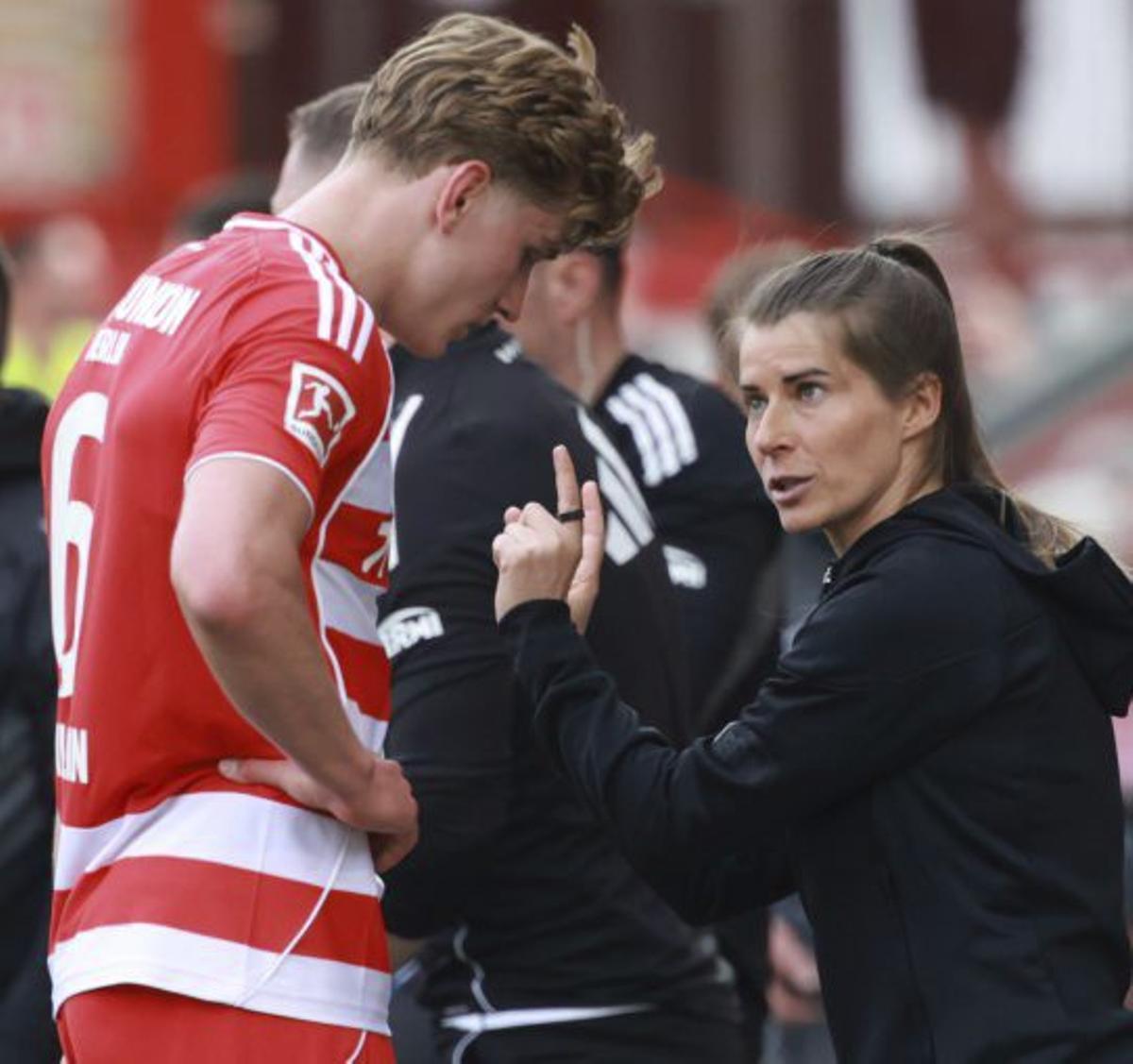 Les xarxes bullen per la designació de l’entrenadora de l’Union Berlín