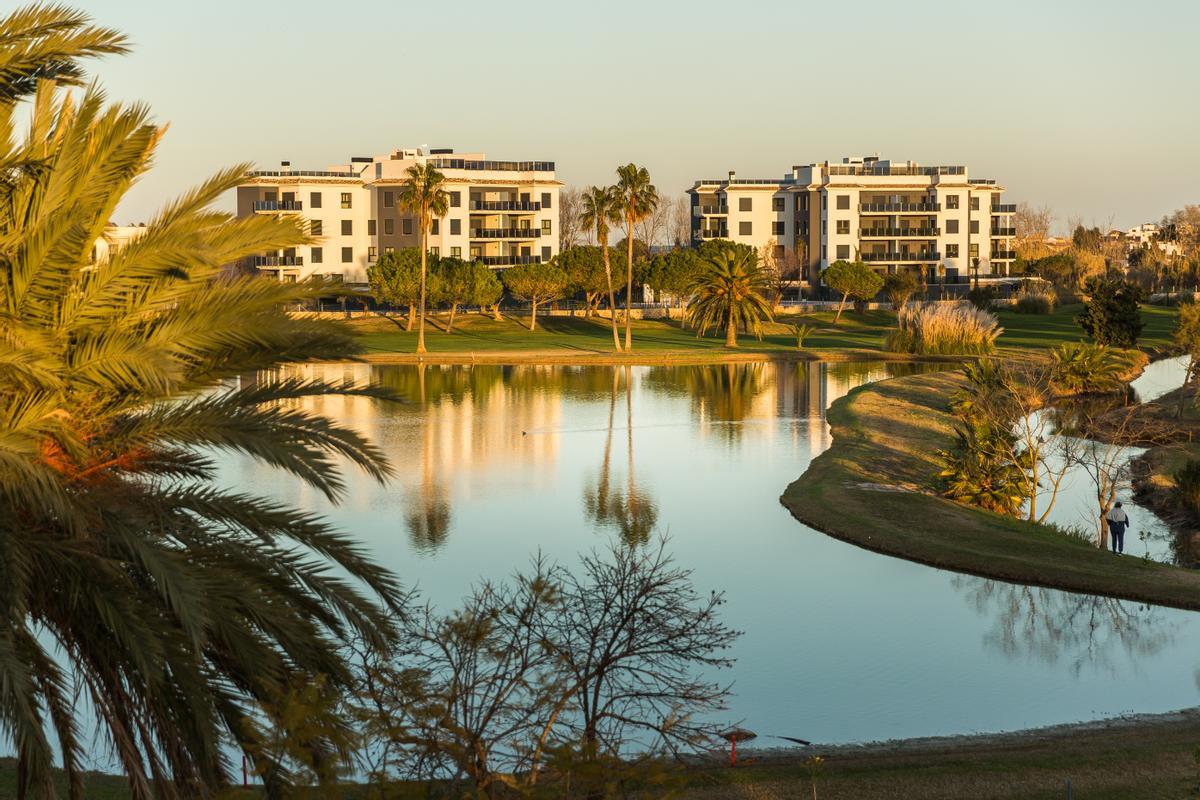 Oliva Nova Beach &amp; Golf Resort tiene acceso directo a una de las playas más tranquilas de la Comunitat Valenciana.